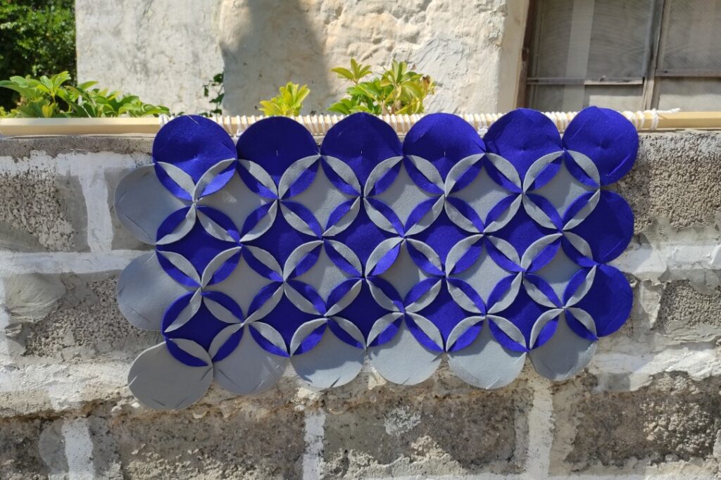 circ-siva-tmavomodra